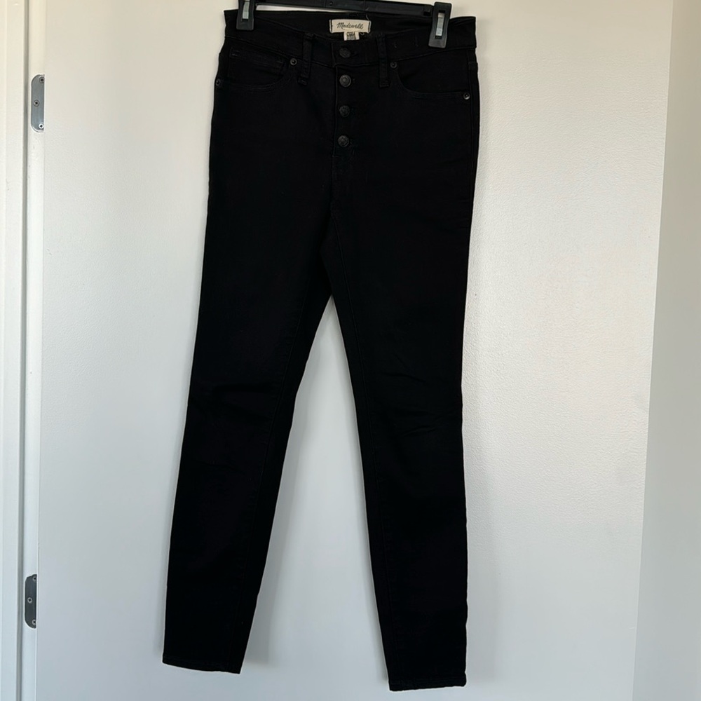 Madewell button-front 9” mid-rise black skinny jeans